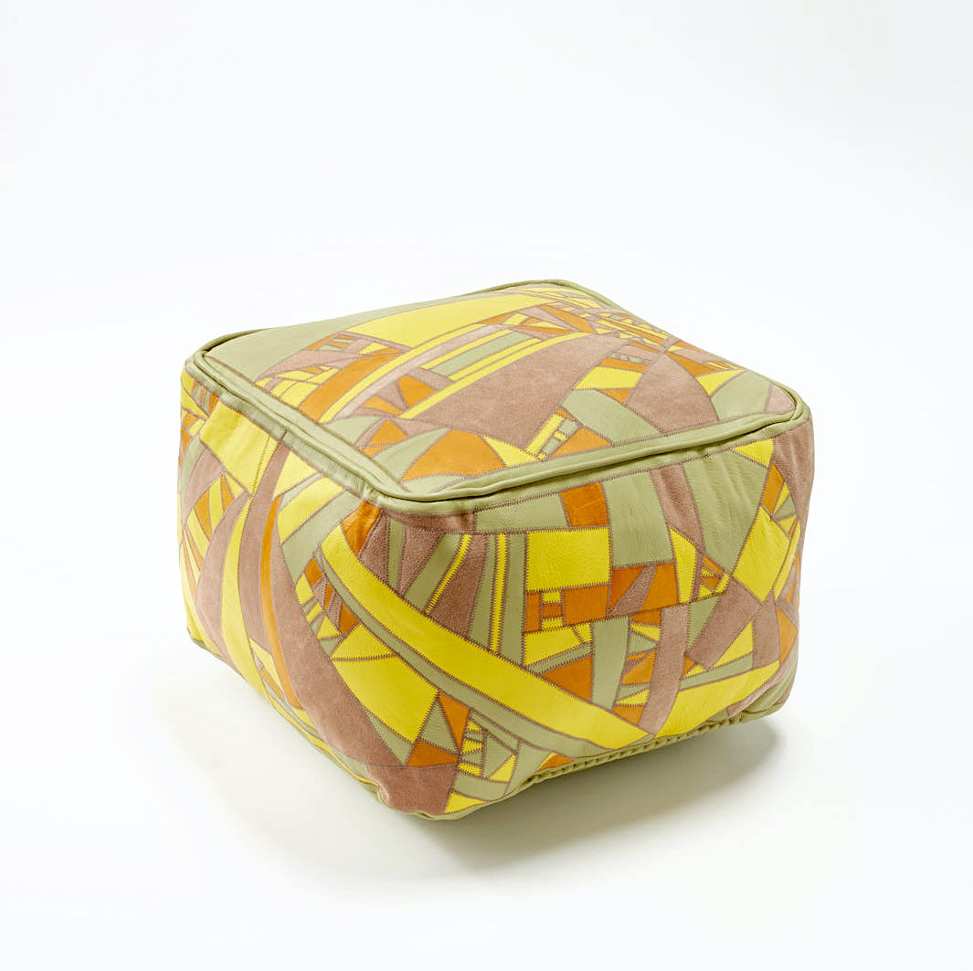 pod x manimal Pouf