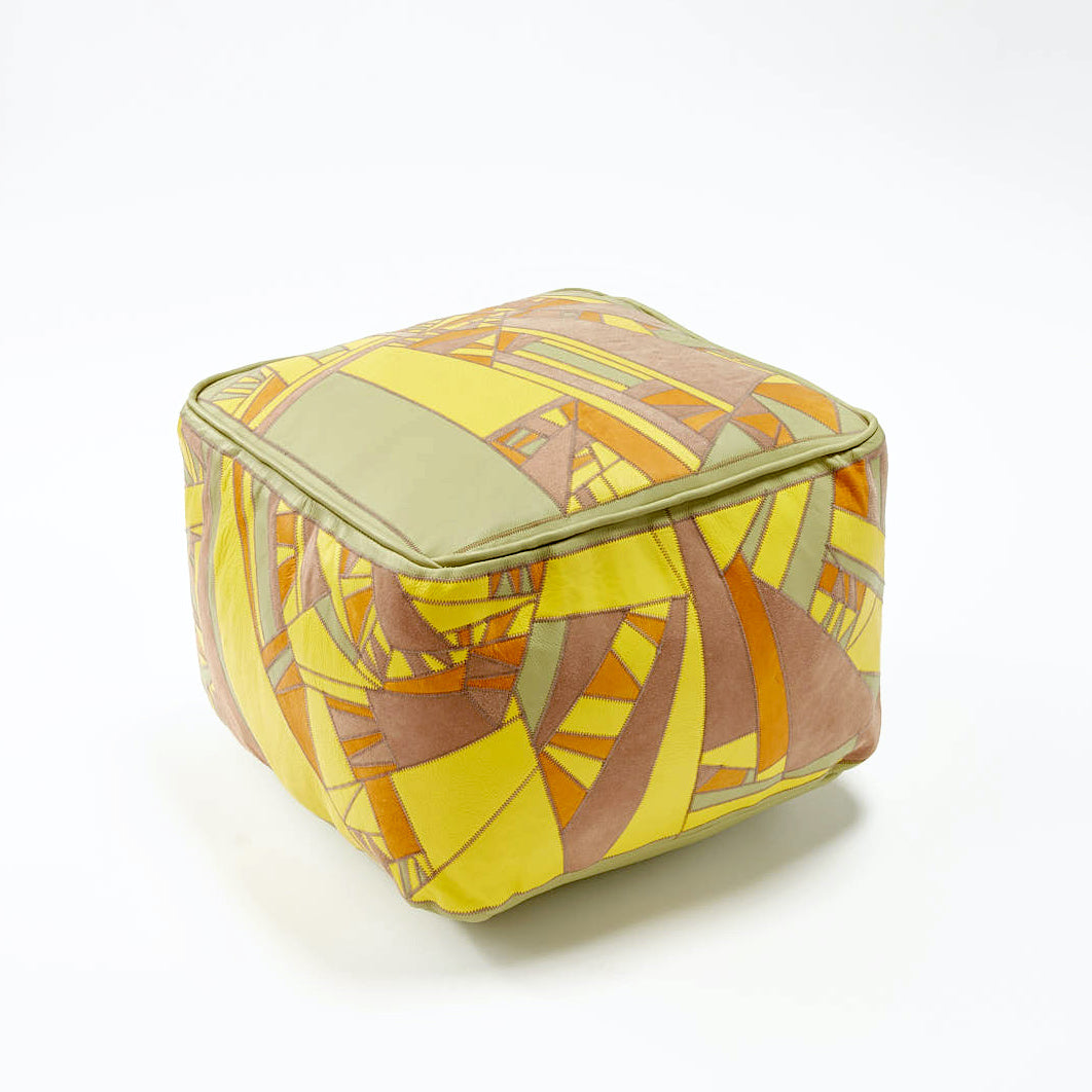 pod x manimal Pouf